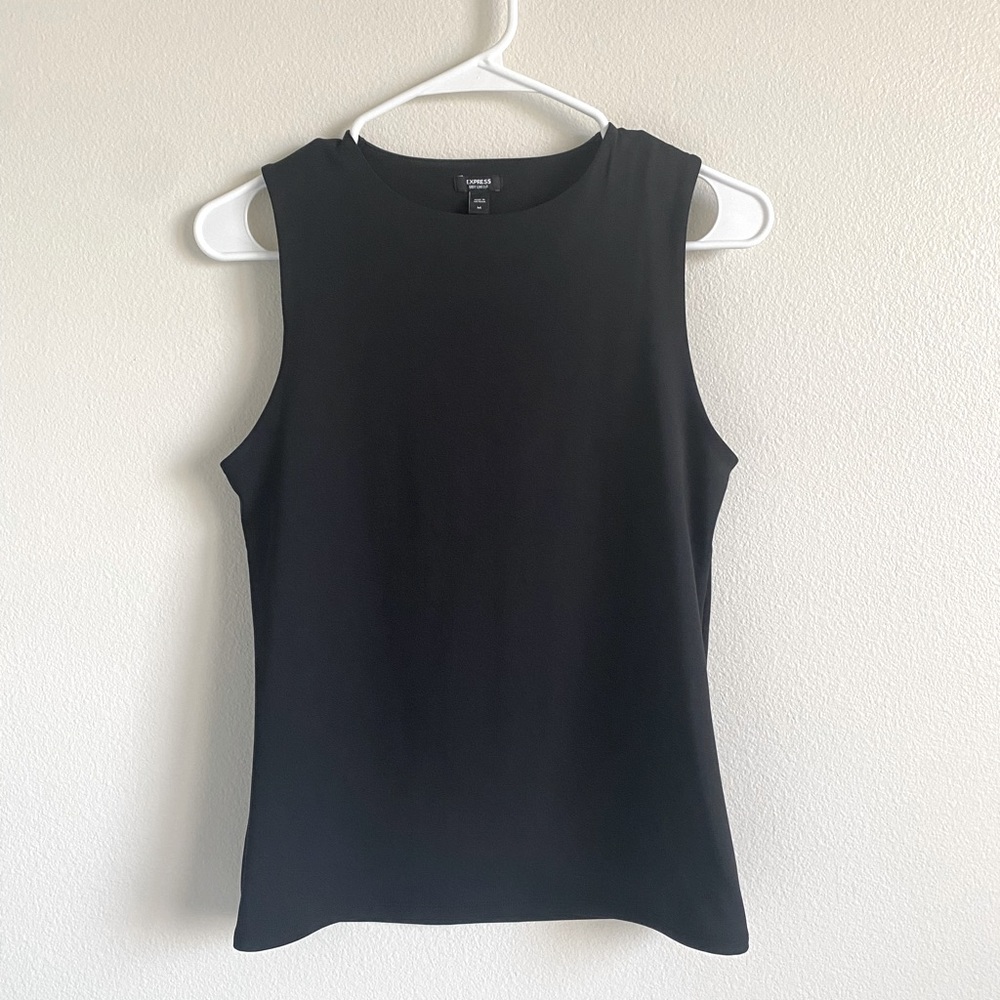 Express body contour top